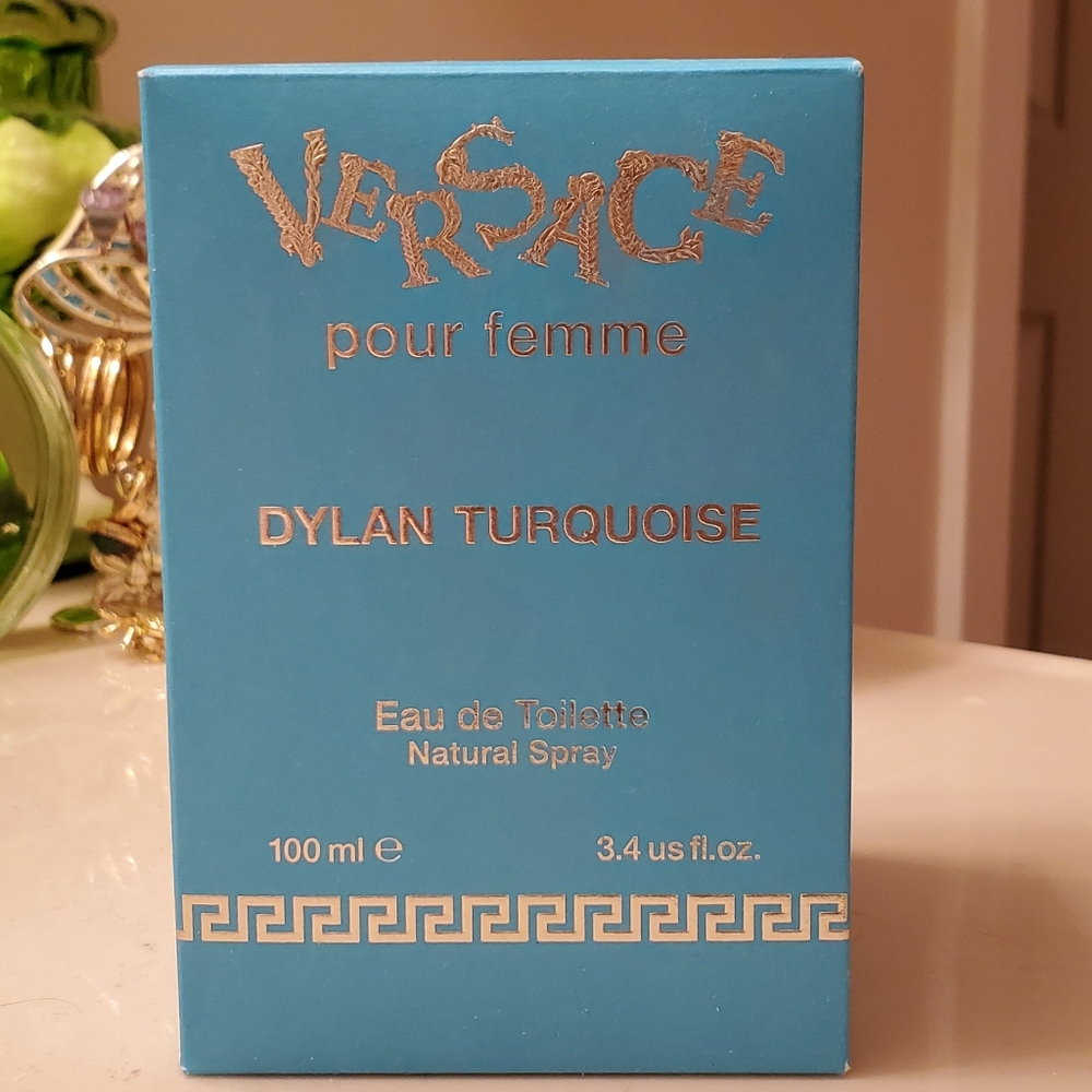 Versace Dylan Turquoise Perfume